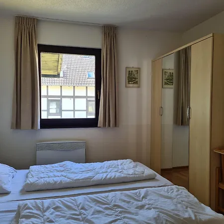 Spacious Near In